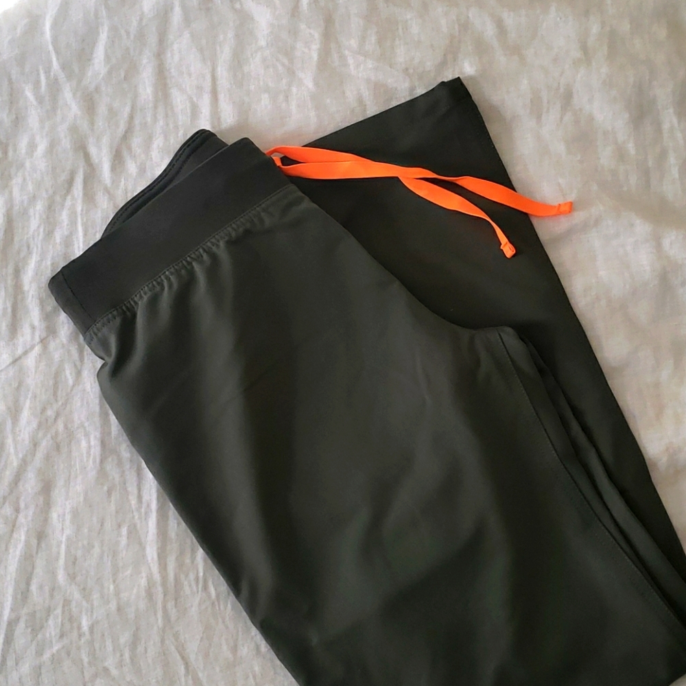 Figs Moss Livingston Pants